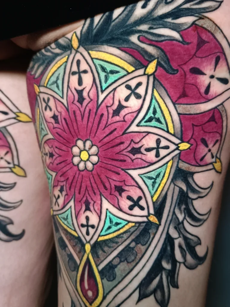 Walk In Tattoo Wien - Muster 1: Blumenornament