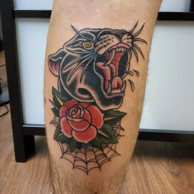 Classic Panther von @rockinrobertart #happyneedlestattoo #traditionaltattoo #traditionalart #colorfultattoo #tattoovienna #tttism