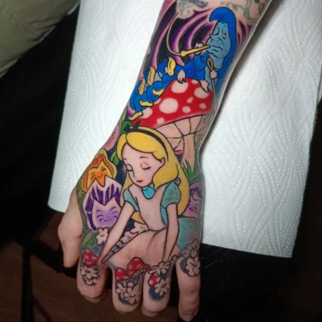 'Alice on backhandland' by our resident @rockinrobertart #Tattoos #tattooist #tattooideas #tattoo #tattooer #tatoosofinstagram #tätowiert #Tätowierer #vienna #happyneedlestattoo